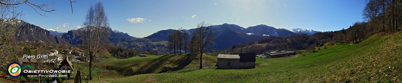 10 Vista su Reggetto e la Val Taleggio.jpg